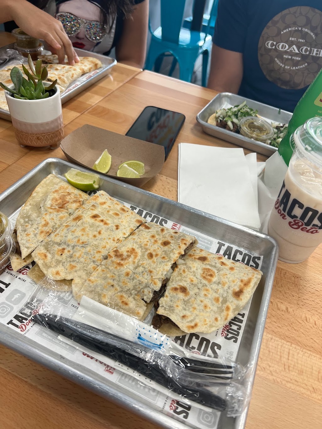 Tacos Don Beto | restaurant | 42 W Gabilan St, Salinas, CA 93901, USA | 8312723233 OR +1 831-272-3233