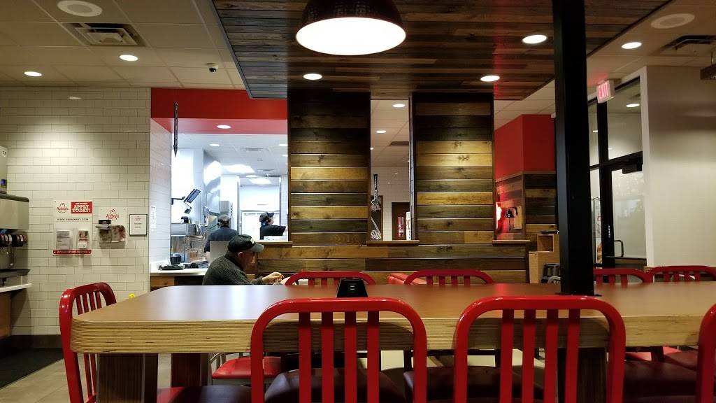 Arbys | restaurant | 2645 Monroe Rd, De Pere, WI 54115, USA | 9205932318 OR +1 920-593-2318