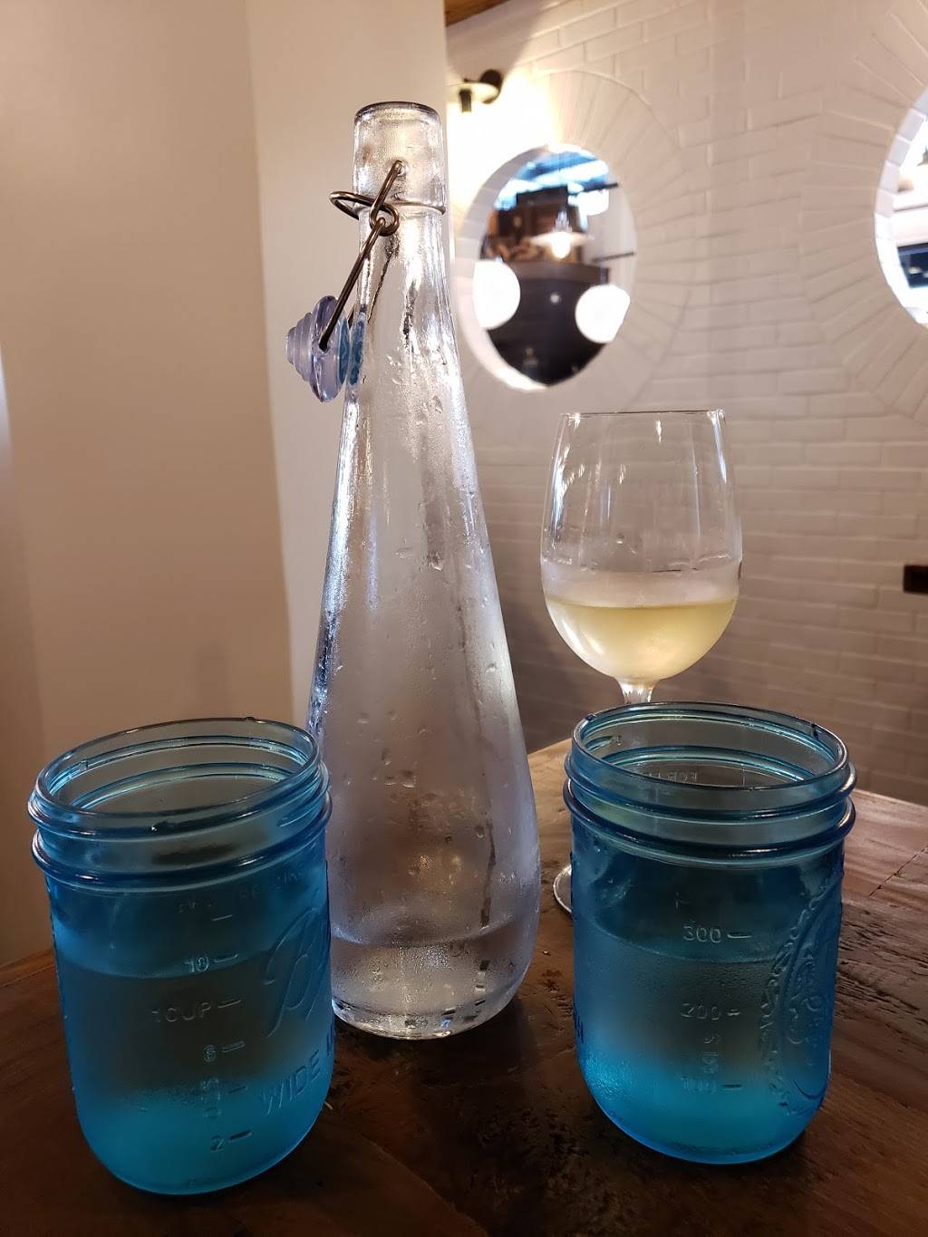 Blackwall Hitch | restaurant | 700 E Pratt St, Baltimore, MD 21202, USA | 4437597176 OR +1 443-759-7176