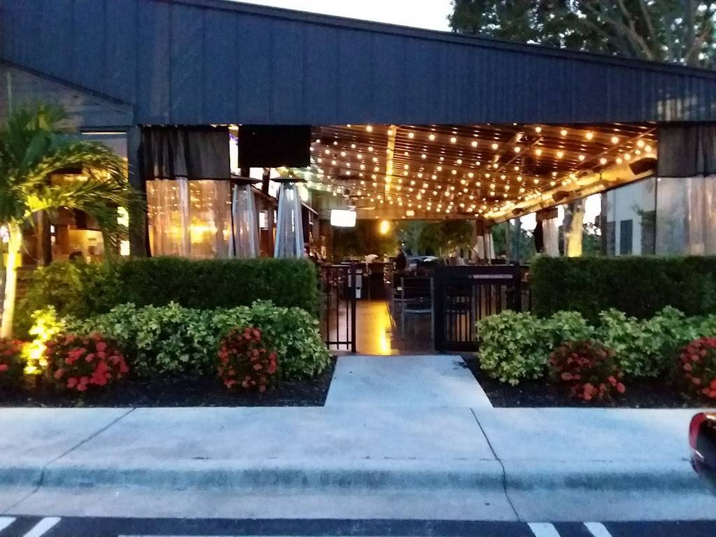 Applebees Grill + Bar | restaurant | 10501 South, US-1, Port St. Lucie, FL 34952, USA | 7723370408 OR +1 772-337-0408