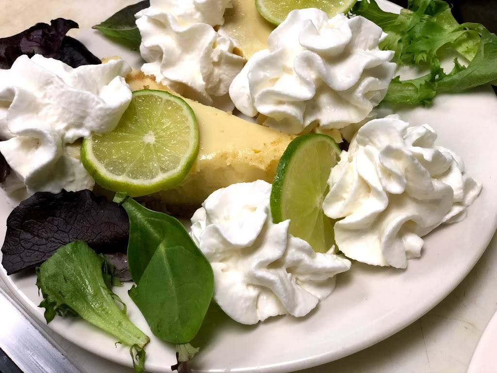 Nolas Cajun Po Boys & Seafood In The Meadowbrook Golf Club | restaurant | 3200 NW 98 St, Gainesville, FL 32606, USA | 3526726752 OR +1 352-672-6752