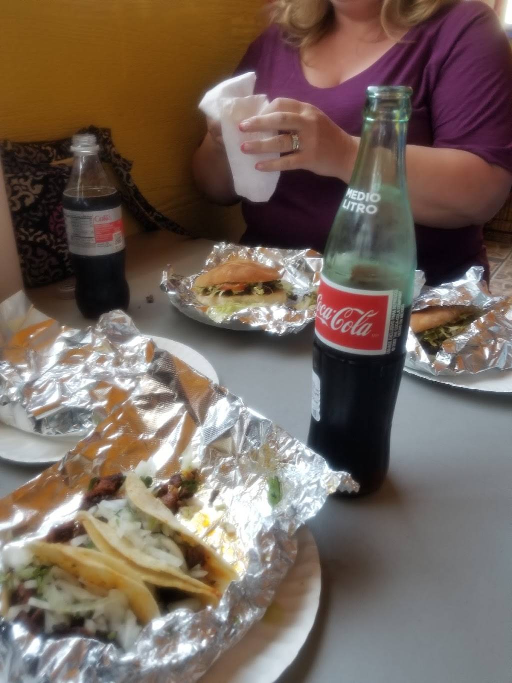 El Paisa Taqueria | restaurant | 820 Bridge Blvd SW, Albuquerque, NM 87105, USA | 5054528997 OR +1 505-452-8997