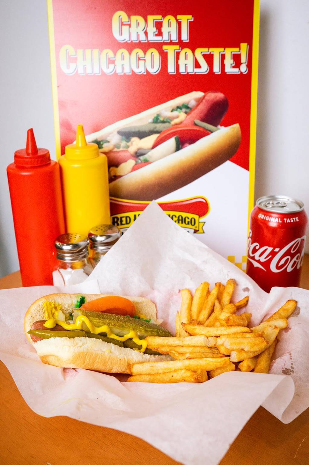 Johnnys Red Hots & Gyros | restaurant | 16651 S 80th Ave, Tinley Park, IL 60477, USA | 7086208501 OR +1 708-620-8501