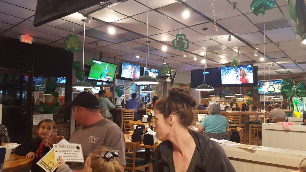 Beef O Bradys | restaurant | 2418 James L Redman Pkwy, Plant City, FL 33566, USA | 8137570300 OR +1 813-757-0300