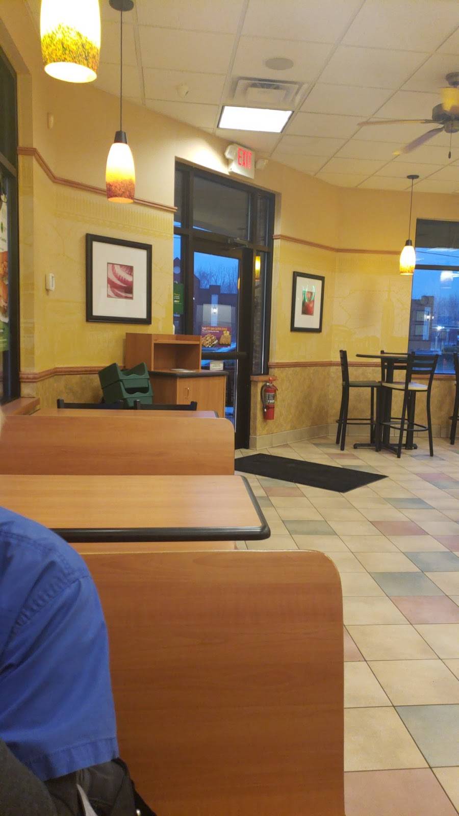 Subway | restaurant | 1355 N Detroit St, Xenia, OH 45385, USA | 9373727960 OR +1 937-372-7960