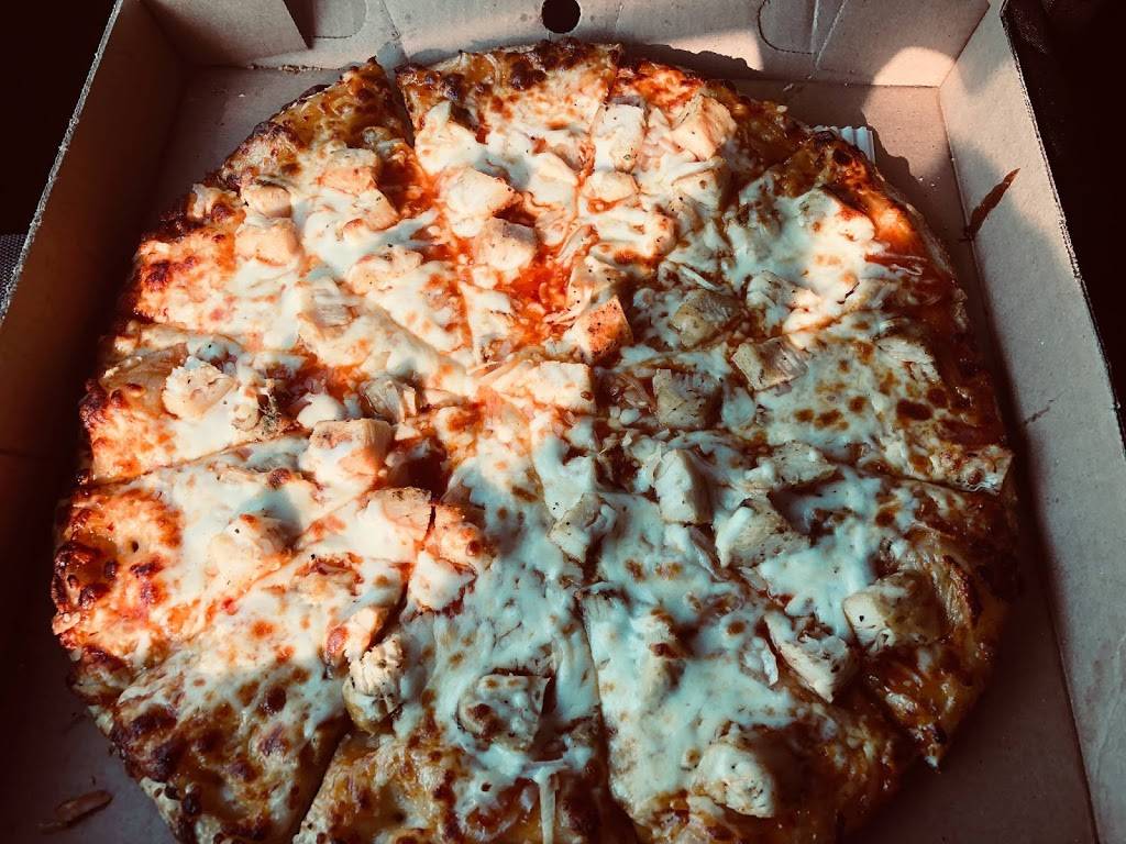 Mikes Pizza & Subs | restaurant | 232 Indian Rd S, Sarnia, ON N7T 3W4, Canada | 5193327007 OR +1 519-332-7007