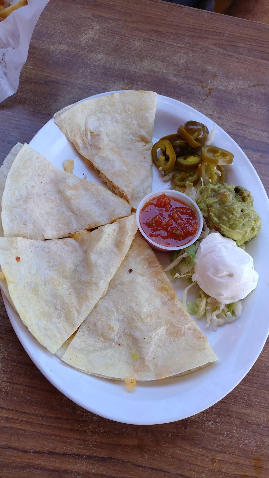 Cruisers Grill | restaurant | 3 St George St, St. Augustine, FL 32084, USA | 9048246993 OR +1 904-824-6993