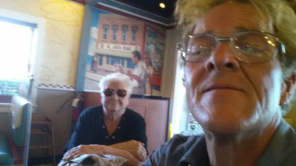 Long John Silvers | restaurant | 2520 Romig Rd, Akron, OH 44320, USA | 3307458905 OR +1 330-745-8905