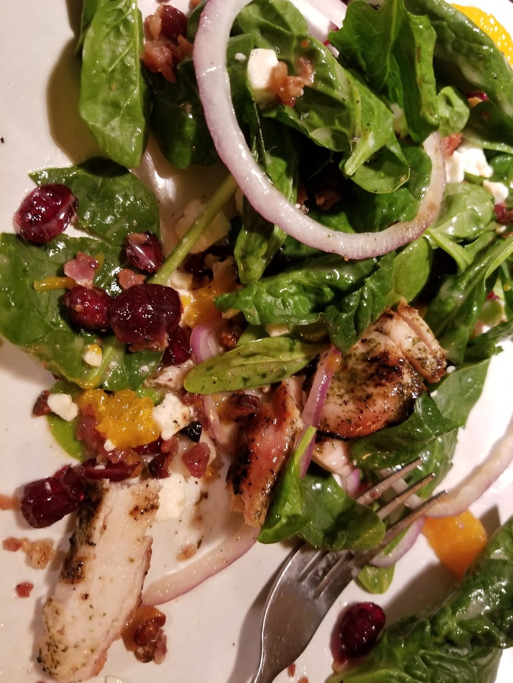 Minervas Restaurant & Bar | restaurant | 1400 8th Ave NW, Aberdeen, SD 57401, USA | 6052262988 OR +1 605-226-2988