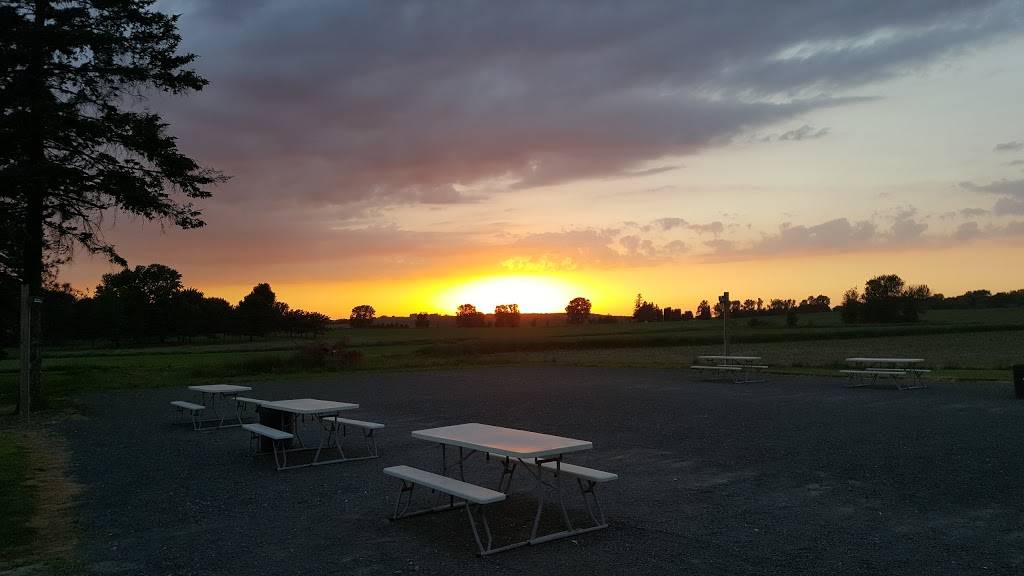 Cave Inn | restaurant | 1234 US-12, Roberts, WI 54023, USA | 7157493892 OR +1 715-749-3892