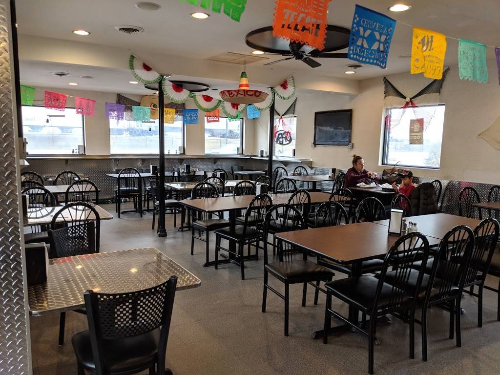 El Huarache Mexican Restaurant | restaurant | 1147, 815 1st Ave W, Shakopee, MN 55379, USA | 9524260669 OR +1 952-426-0669