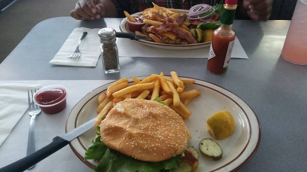 O T Cook House & Saloon | restaurant | 205 N 10th St, Taft, CA 93268, USA | 6617631819 OR +1 661-763-1819