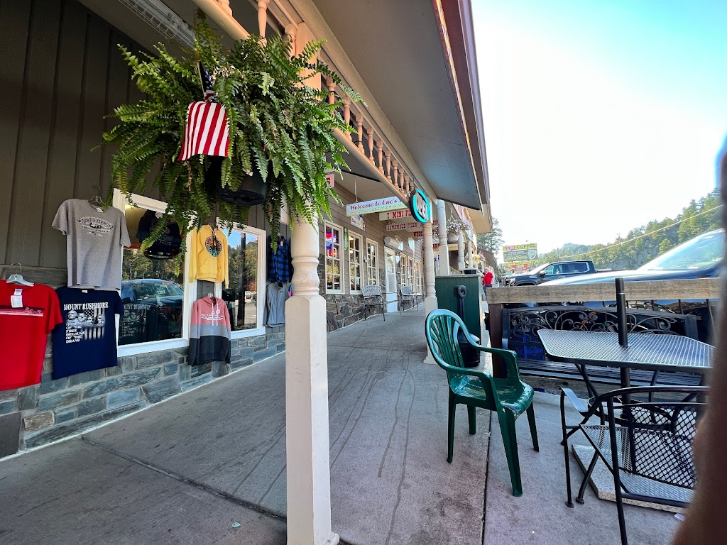 Enos Pizza & Pub | restaurant | 804 US-16A, Keystone, SD 57751, USA | 6056664771 OR +1 605-666-4771