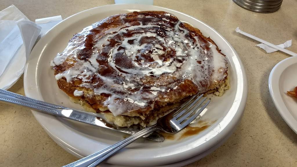 The Big Biscuit | restaurant | 12276 Shawnee Mission Pkwy, Shawnee, KS 66216, USA | 9139127350 OR +1 913-912-7350