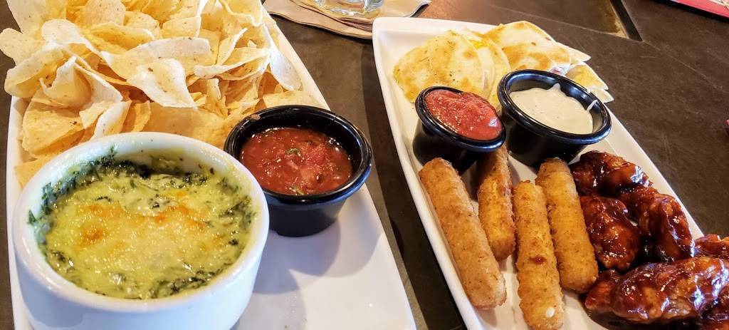 Applebees Grill + Bar | restaurant | 455 Haggerty Hwy, Commerce Charter Twp, MI 48390, USA | 2489268060 OR +1 248-926-8060