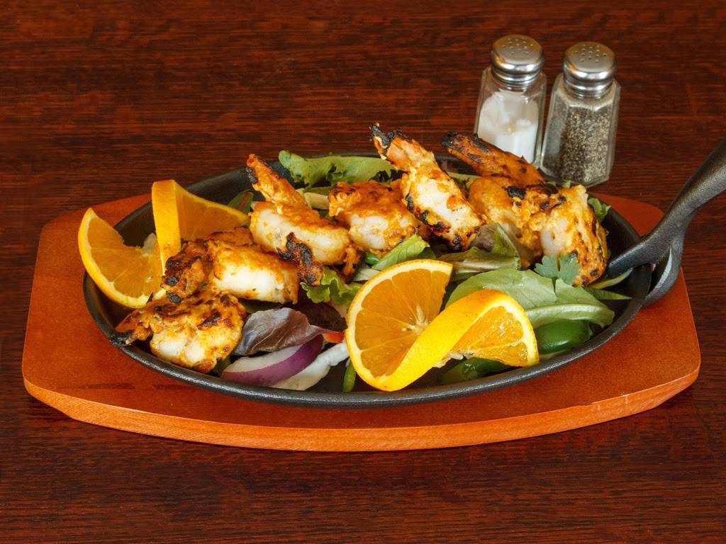 Maya Indian Bar & Grill | restaurant | 33 Tuttle St, Wakefield, MA 01880, USA | 7815872123 OR +1 781-587-2123