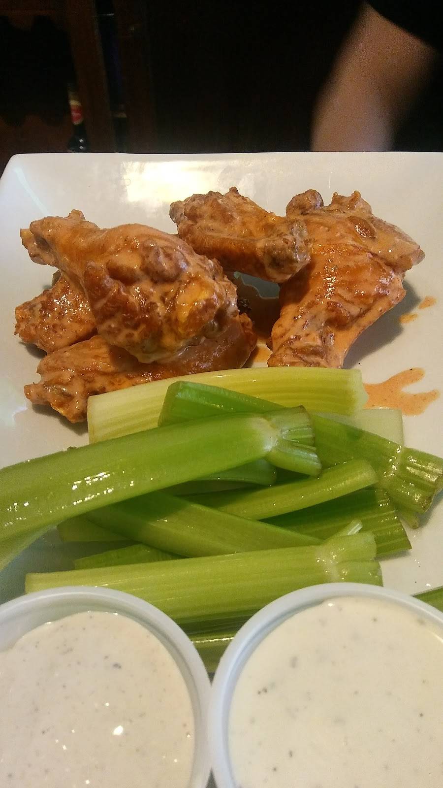 Jimmy Vs Grill & Pub | restaurant | 912 S High St, Columbus, OH 43206, USA | 6144459090 OR +1 614-445-9090