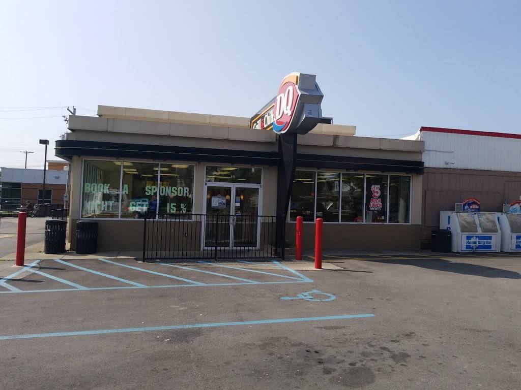Dairy Queen Grill & Chill | restaurant | 801 W Main St, Greenfield, IN 46140, USA | 3174622566 OR +1 317-462-2566