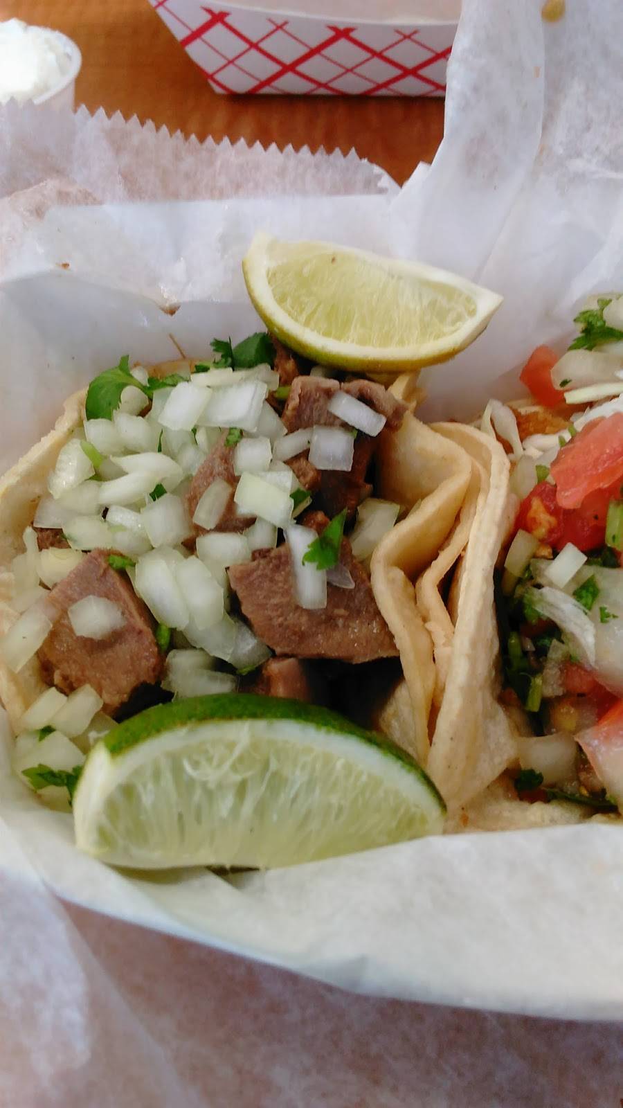 Mexican Grill 2000 | restaurant | 703 Medford Ave, Patchogue, NY 11772, USA | 6312076554 OR +1 631-207-6554