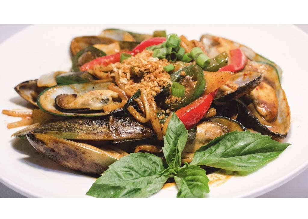 Lemongrass Thai Sushi | restaurant | 977 Butternut Dr Suite #3, Holland, MI 49424, USA | 6163777440 OR +1 616-377-7440