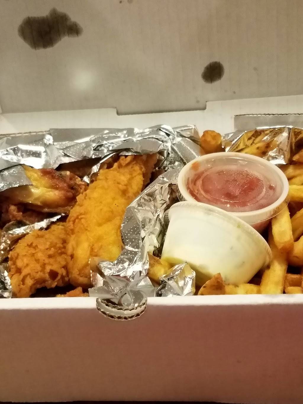 Caesars Italian Restaurant | restaurant | 3064, 2801 W Market St, Warren, OH 44485, USA | 3308981555 OR +1 330-898-1555