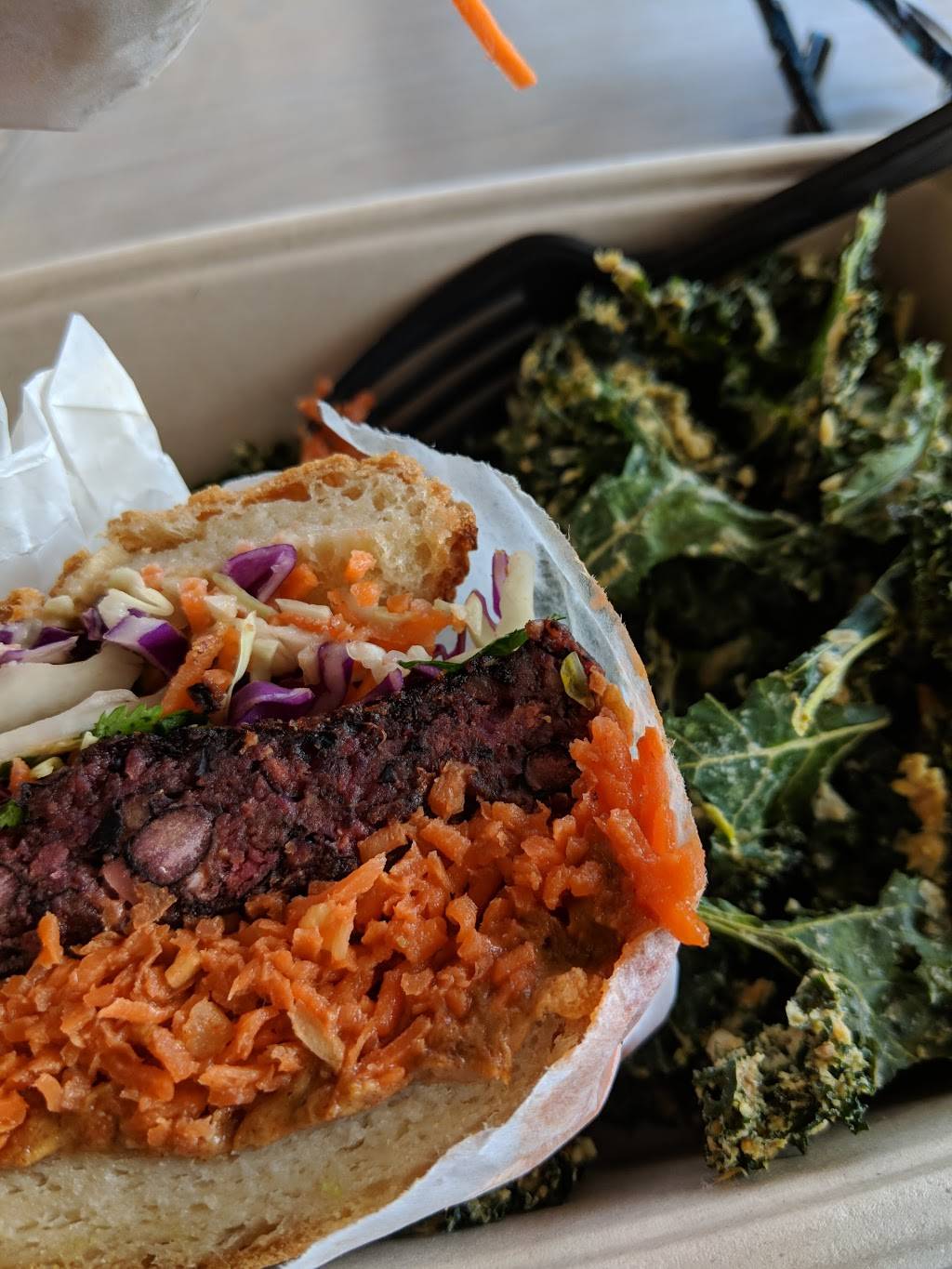 Vibe Organic Kitchen | restaurant | 1200-1300 Bristol St N, Newport Beach, CA 92660, USA | 9494784118 OR +1 949-478-4118