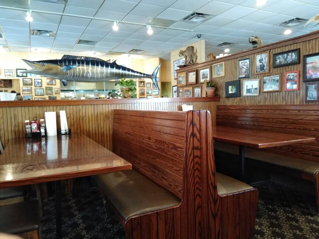 Oakwood Smokehouse & Grill | restaurant | 2911 David Walker Dr, Eustis, FL 32726, USA | 3524830137 OR +1 352-483-0137