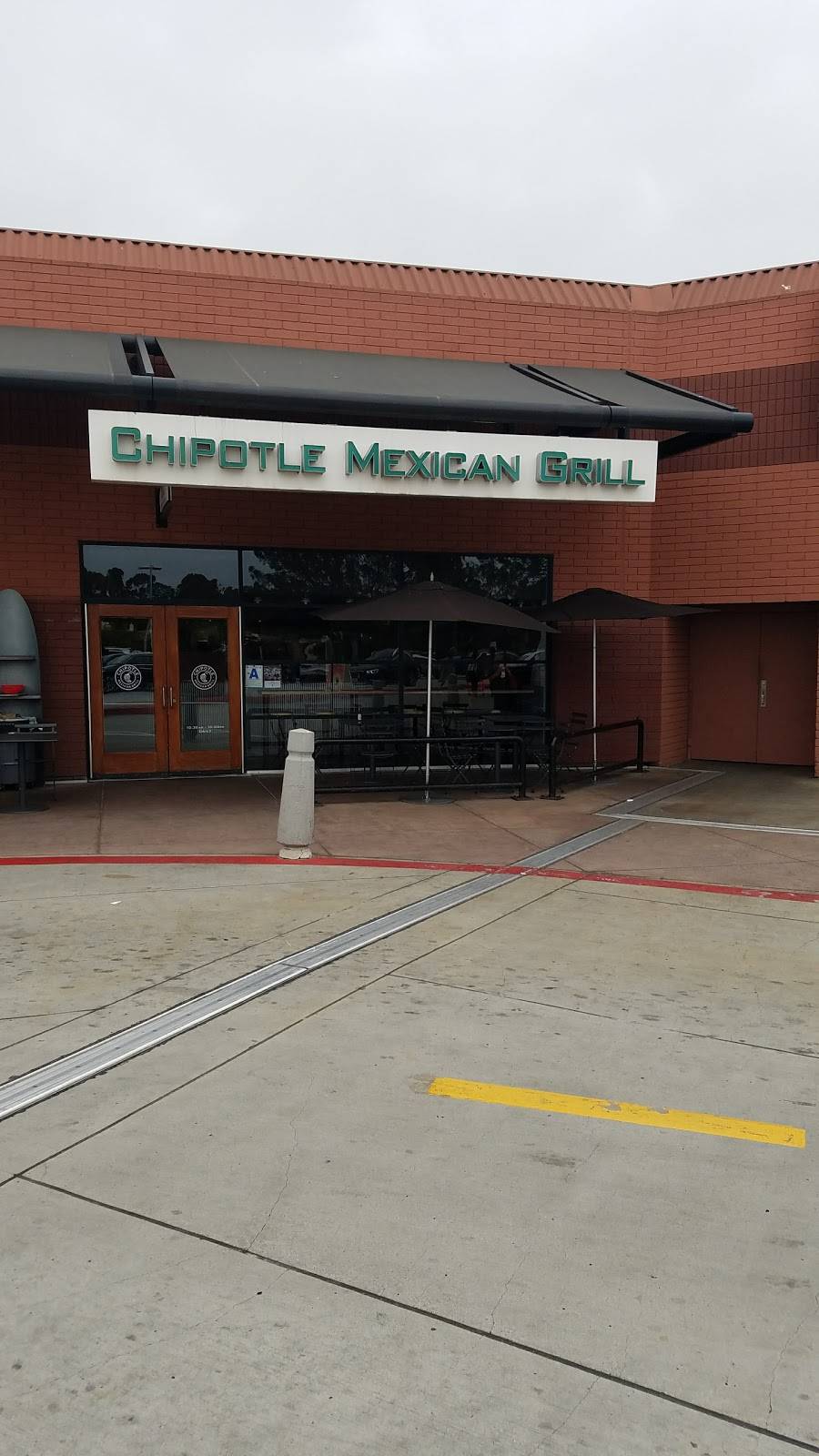 Chipotle Mexican Grill | restaurant | 8657 Villa La Jolla Dr Ste 209, La Jolla, CA 92037, USA | 8585541866 OR +1 858-554-1866