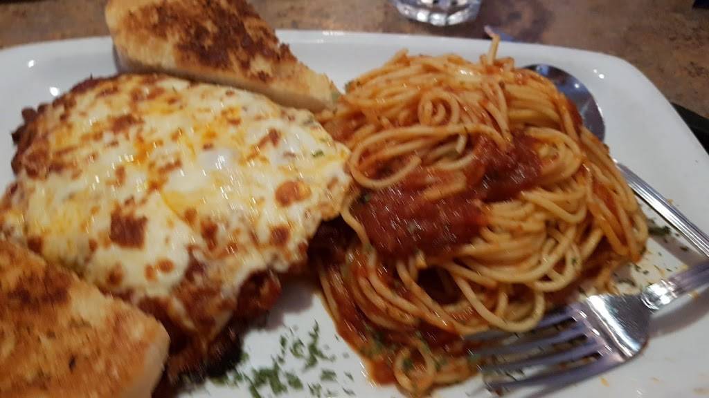 The Greek Islands Restaurant | restaurant | 331 Bath Rd, Kingston, ON K7M 2X6, Canada | 6135447335 OR +1 613-544-7335