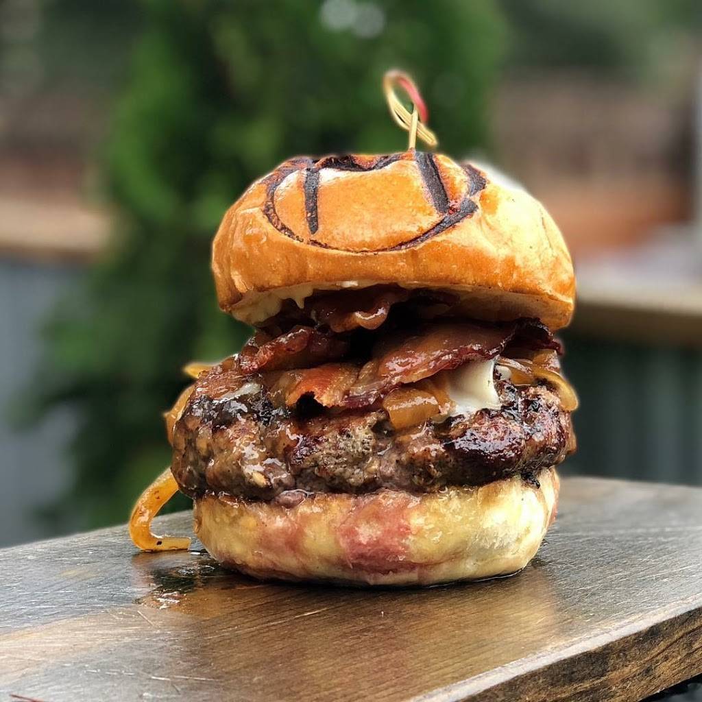 Malones Grille | restaurant | 4402 Scotts Valley Dr, Scotts Valley, CA 95066, USA | 8314382244 OR +1 831-438-2244