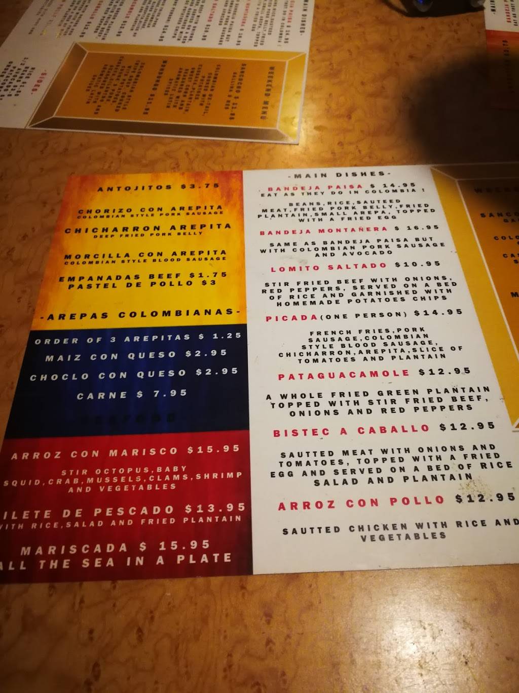 Cafe Las Americas | restaurant | 2260 Keele St, North York, ON M6M 3Y9, Canada | 4162469911 OR +1 416-246-9911