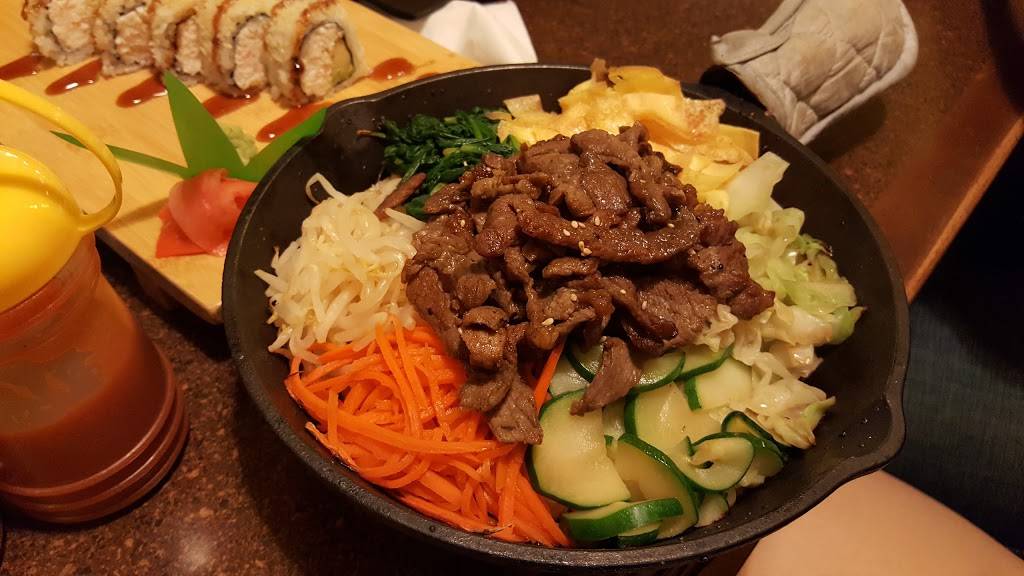 California Roll & Grill | restaurant | 1725 Santa Clara Dr #105, Roseville, CA 95661, USA | 9167725755 OR +1 916-772-5755