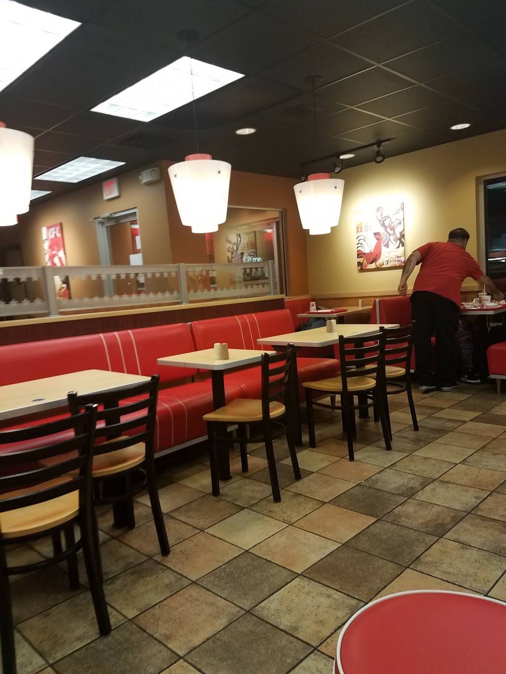 KFC | restaurant | 1616 W Washington St, Greenville, MI 48838, USA | 6167549675 OR +1 616-754-9675