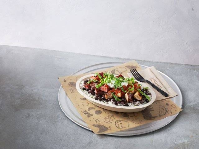 Chipotle Mexican Grill | restaurant | 2085 Tamiami Trail N, Naples, FL 34102, USA | 2397320033 OR +1 239-732-0033