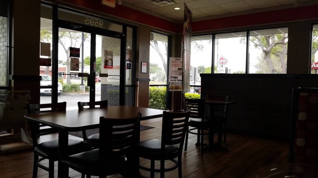 Boston Market | restaurant | 9595 4th St N, St. Petersburg, FL 33702, USA | 7275776622 OR +1 727-577-6622