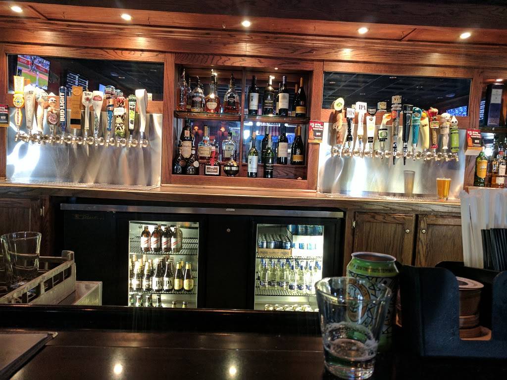 Fox & Hound | restaurant | 2661 Fairfield Commons Blvd, Beavercreek, OH 45431, USA | 9374264145 OR +1 937-426-4145