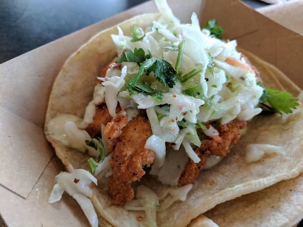 R Taco | restaurant | 1520 E Debbie Ln, Mansfield, TX 76063, USA | 6825181539 OR +1 682-518-1539