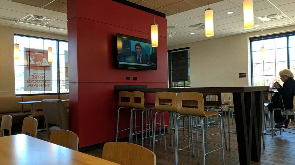 Wendys | restaurant | 32 Old Town House Rd, South Yarmouth, MA 02664, USA | 5083942985 OR +1 508-394-2985