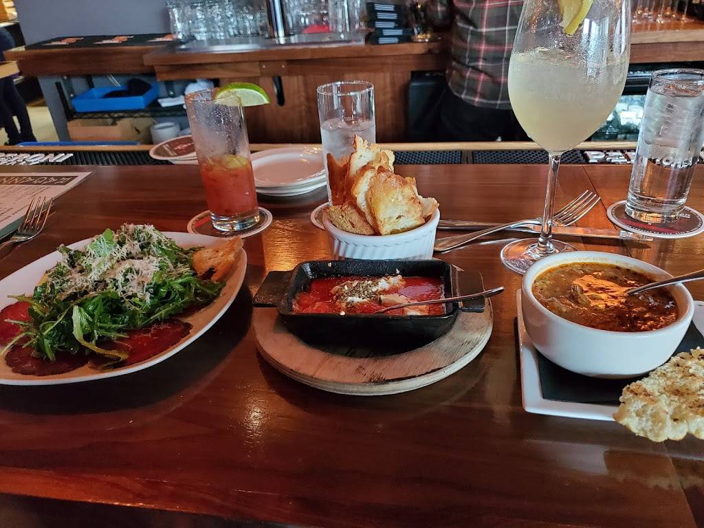 Ragazza Food & Wine | restaurant | 4301 Main St, Kansas City, MO 64111, USA | 8169604744 OR +1 816-960-4744