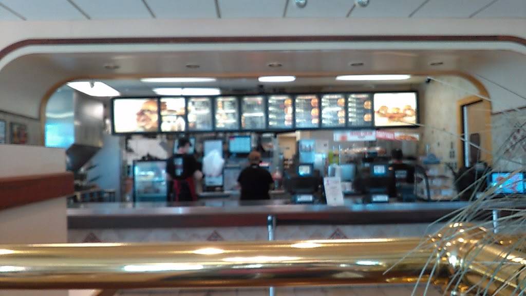 Arbys | restaurant | 820 E North St, Bradley, IL 60915, USA | 8159324003 OR +1 815-932-4003