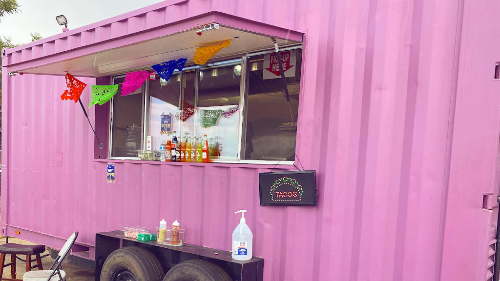 La Cucaracha Taco House | restaurant | 4020 Steele St, Denver, CO 80216, USA | 7209756220 OR +1 720-975-6220