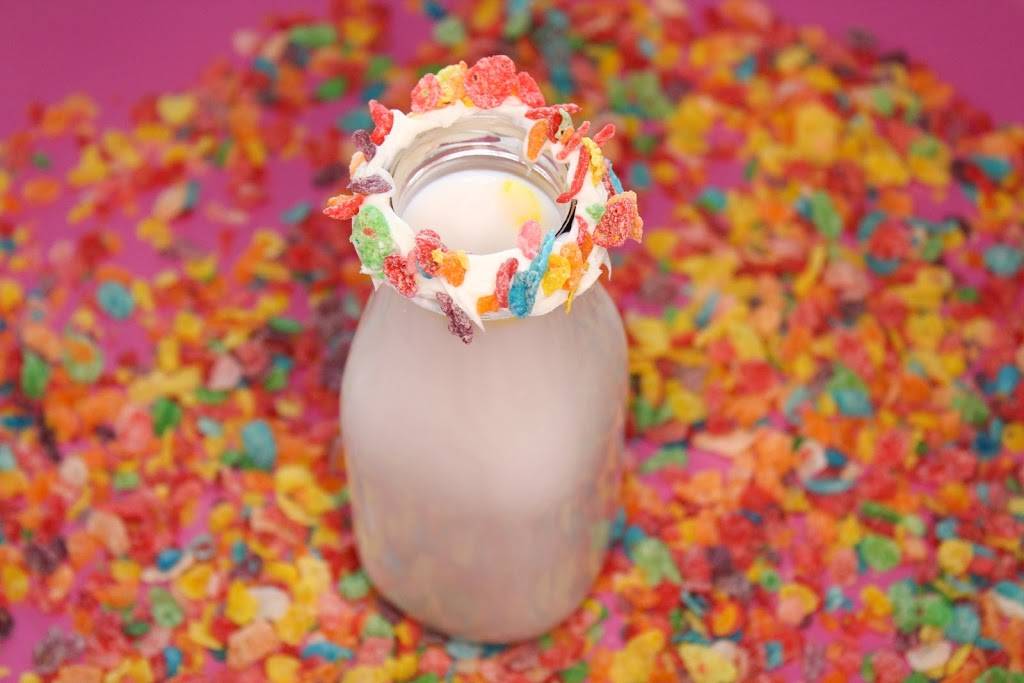 Milkin it | bakery | 1000 Channelside Dr, Tampa, FL 33602, USA | 8139994846 OR +1 813-999-4846