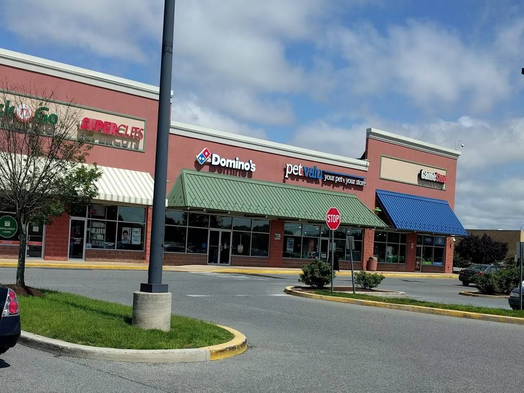 Dominos Pizza | meal delivery | 374 Walmart Dr Ste 5, Camden, DE 19934, USA | 3026978888 OR +1 302-697-8888