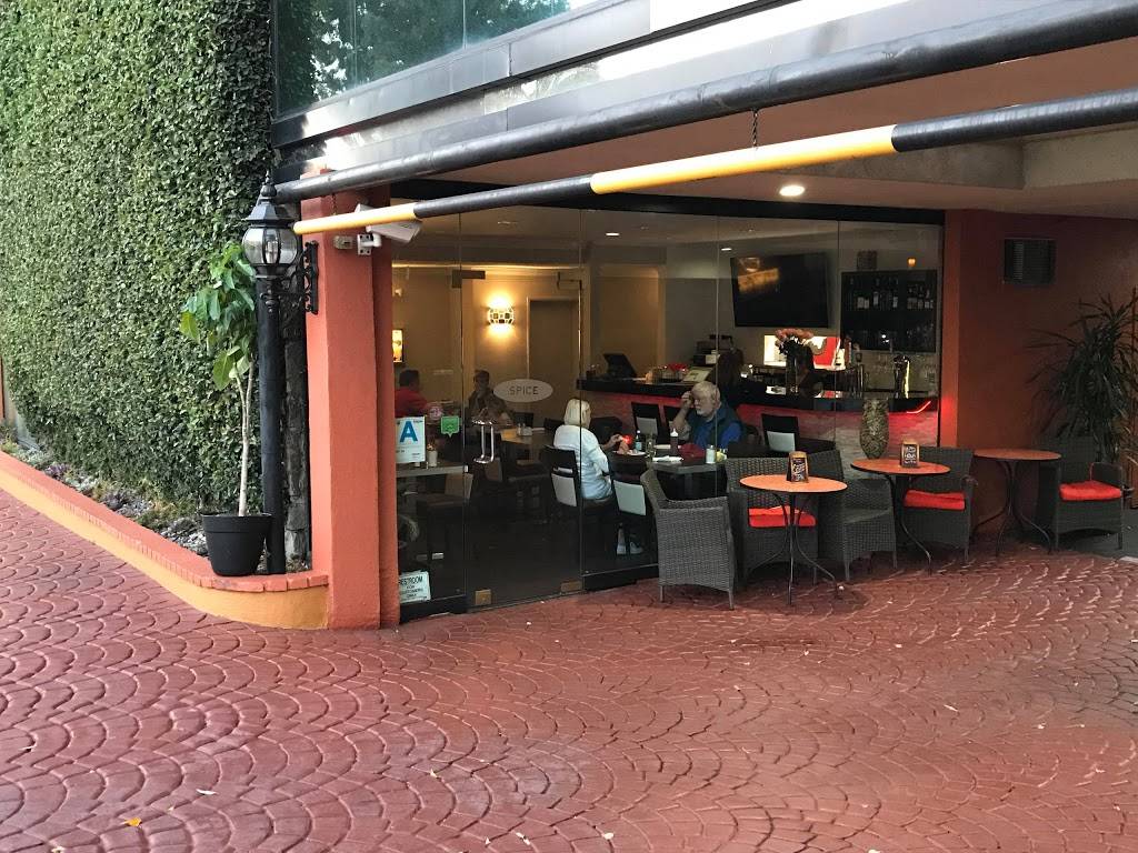 Spice Restaurant | cafe | 2011 N Highland Ave, Los Angeles, CA 90068, USA | 3238760497 OR +1 323-876-0497