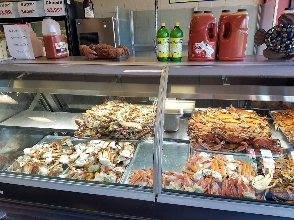 J & P Seafood | meal takeaway | 4820 Spruce St, Philadelphia, PA 19143, USA | 2154748600 OR +1 215-474-8600