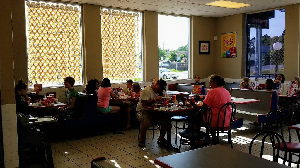 Dairy Queen | restaurant | 2451 Birch St, Eau Claire, WI 54703, USA | 7158352181 OR +1 715-835-2181