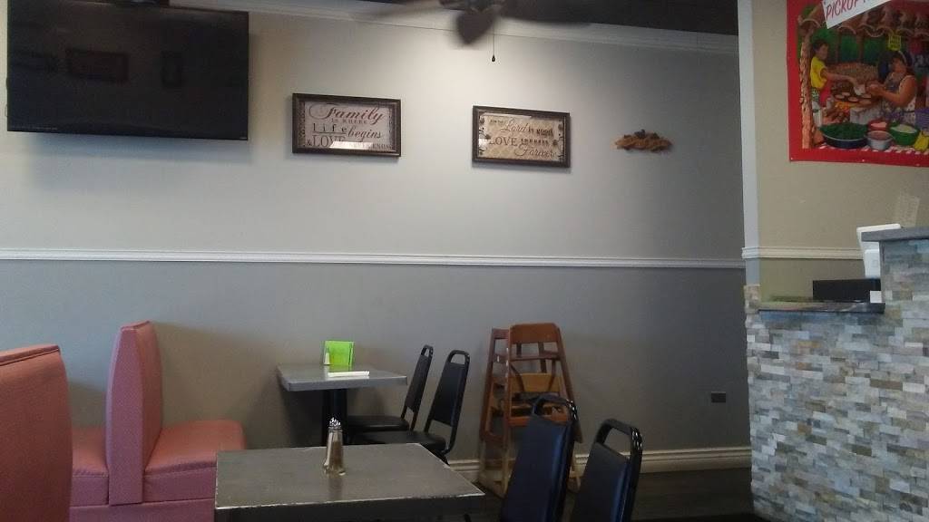 Taqueria los primos | restaurant | 4558 Shadeland Ave, Lawrence, IN 46226, USA | 3173774005 OR +1 317-377-4005