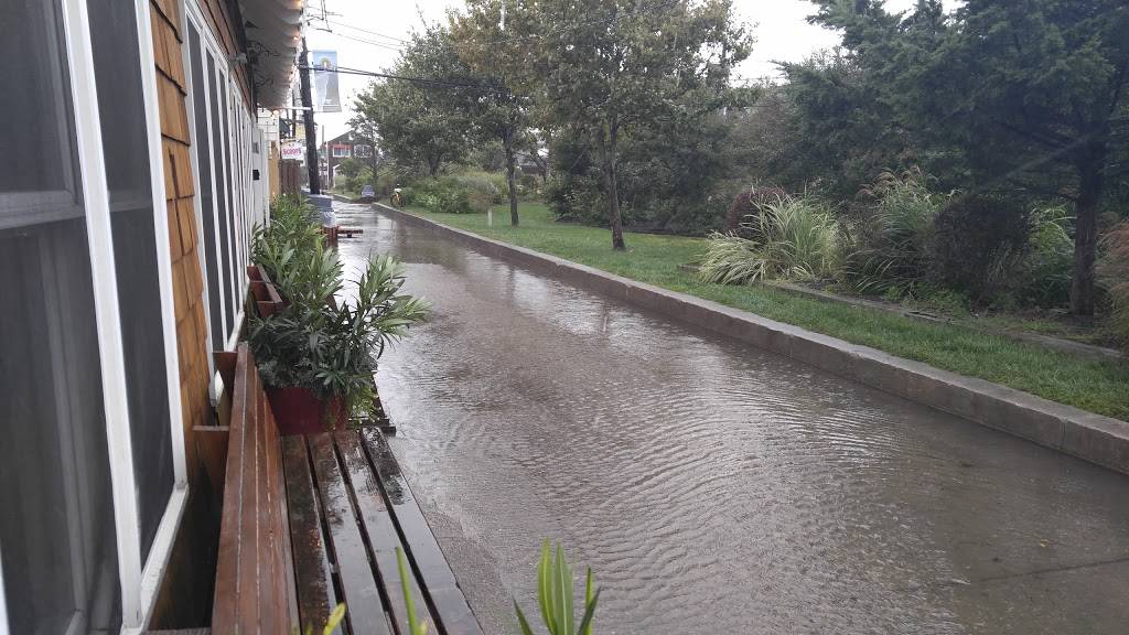 Rachels Restaurant & Bakery | restaurant | 2030, 325 Bay Walk, Ocean Beach, NY 11770, USA | 6315839552 OR +1 631-583-9552