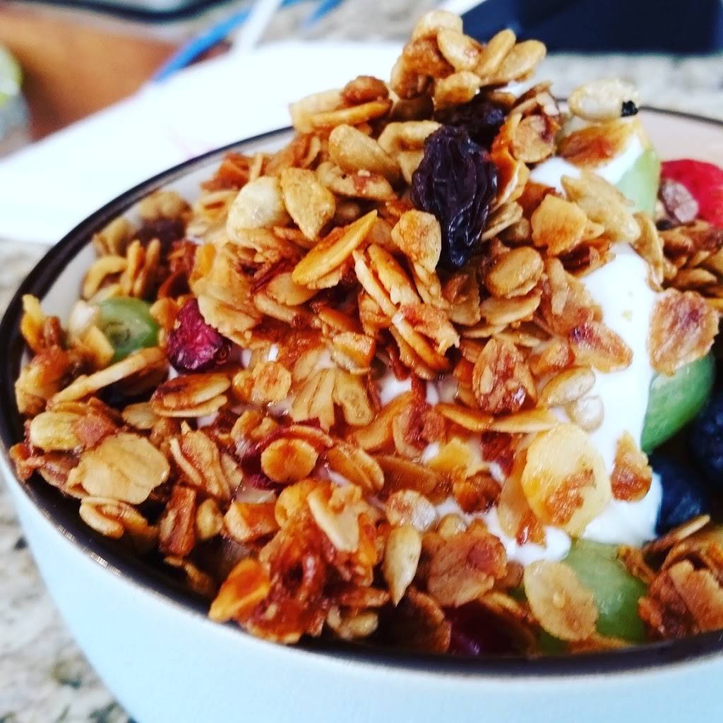 Cocoa Cheeka Niagara | restaurant | 6022 Main St, Niagara Falls, ON L2G 5Z7, Canada | 2892960354 OR +1 289-296-0354