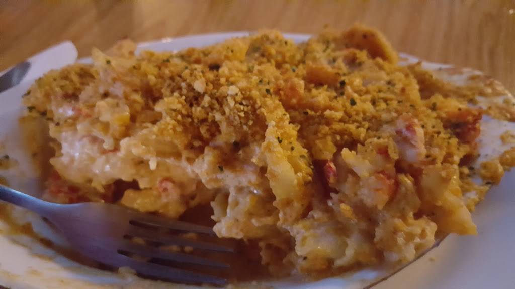 The Dublin | restaurant | 42 E High St, East Hampton, CT 06424, USA | 8603655238 OR +1 860-365-5238